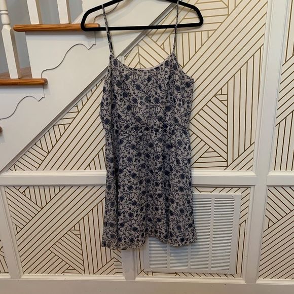 LOFT Dresses & Skirts - Loft Womens Floral Dress